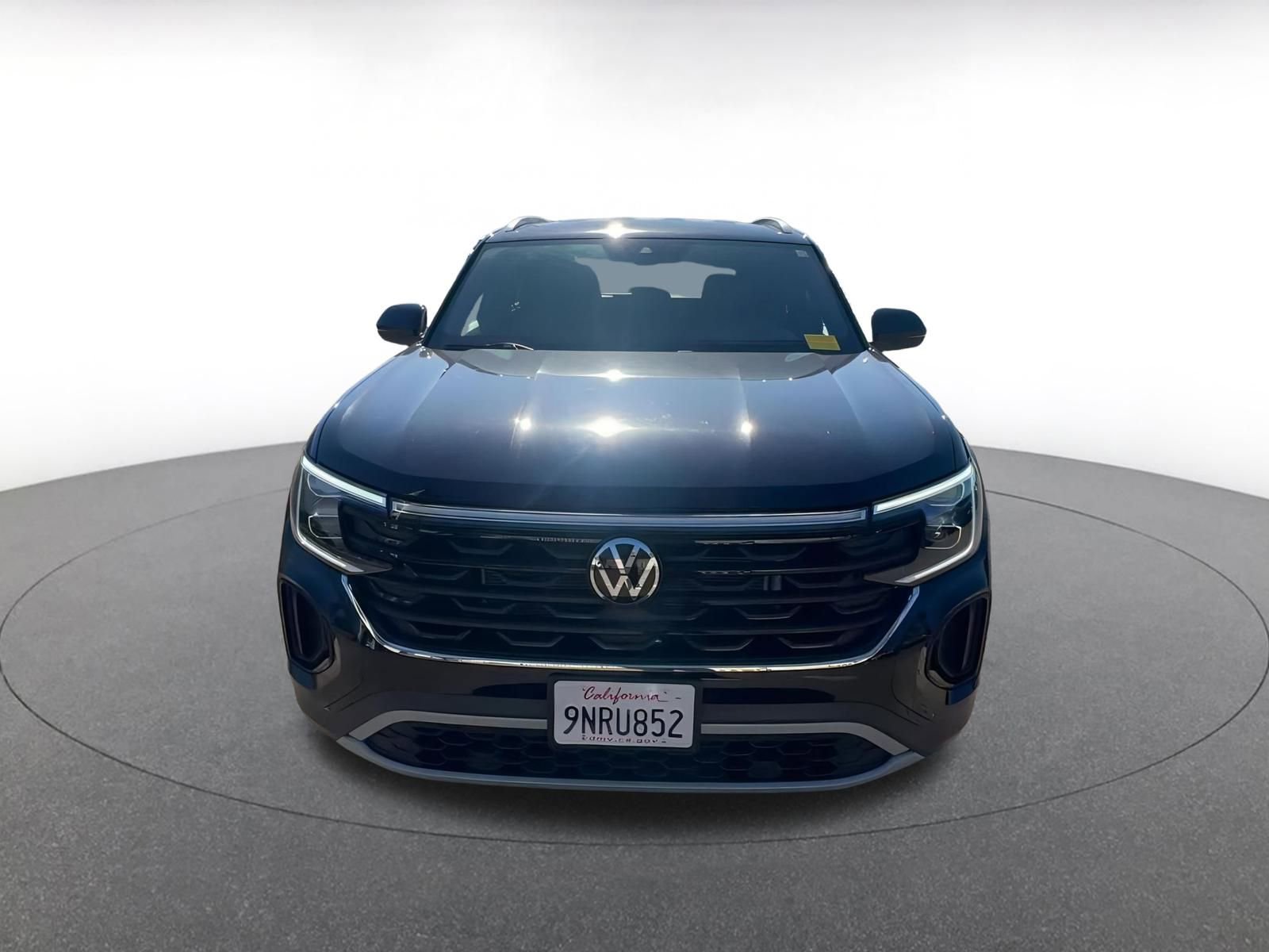 Used 2025 Volkswagen Atlas Cross Sport SE image 4