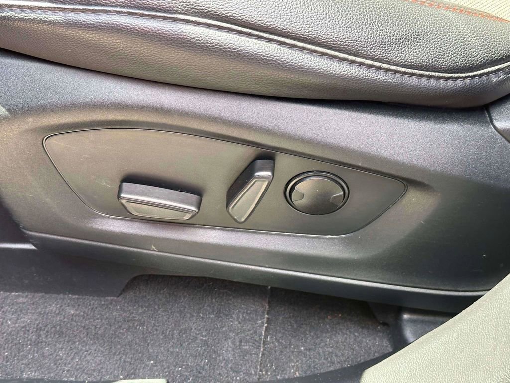 Used 2023 Ford Explorer ST-Line image 20