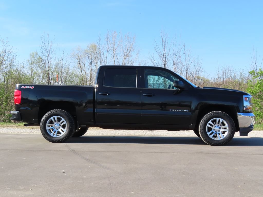 Used 2017 Chevrolet Silverado 1500 LT w/ All Star Edition AWD/4WD image 2