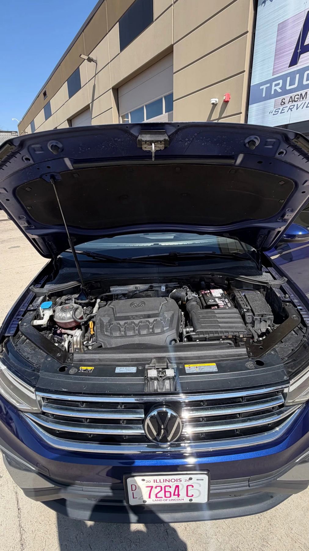 Used 2023 Volkswagen Tiguan SE image 17