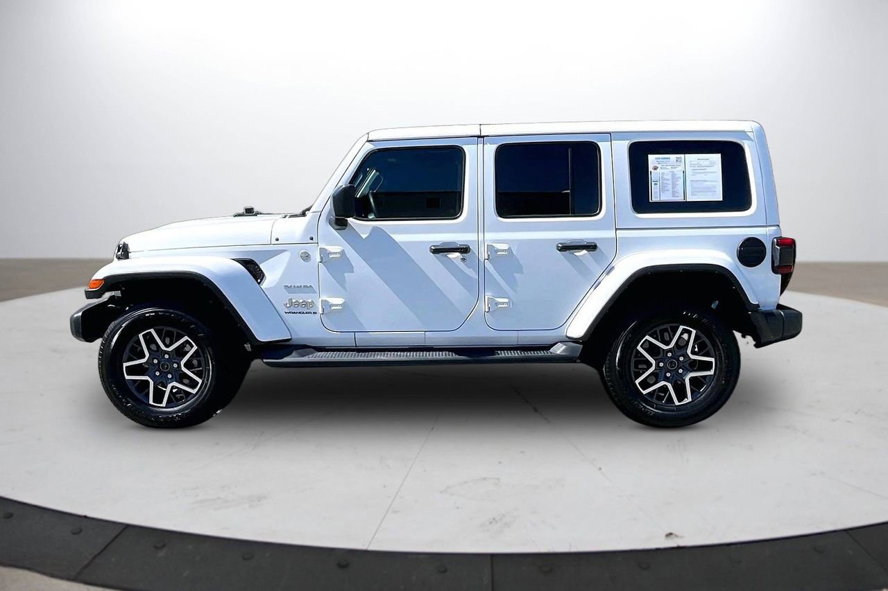 Certified 2024 Jeep Wrangler Unlimited Sahara w/ Safety Group AWD/4WD image 6