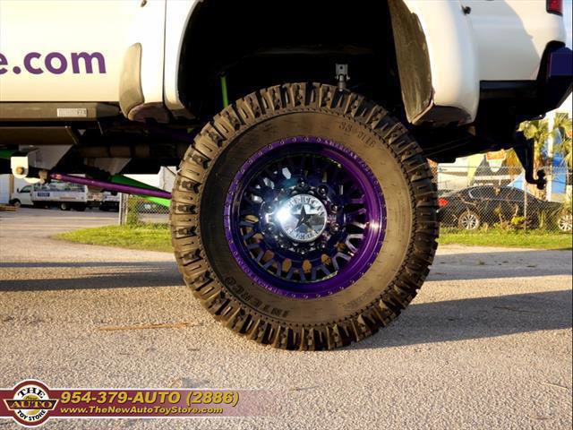 Used 2002 Ford Excursion Limited image 25