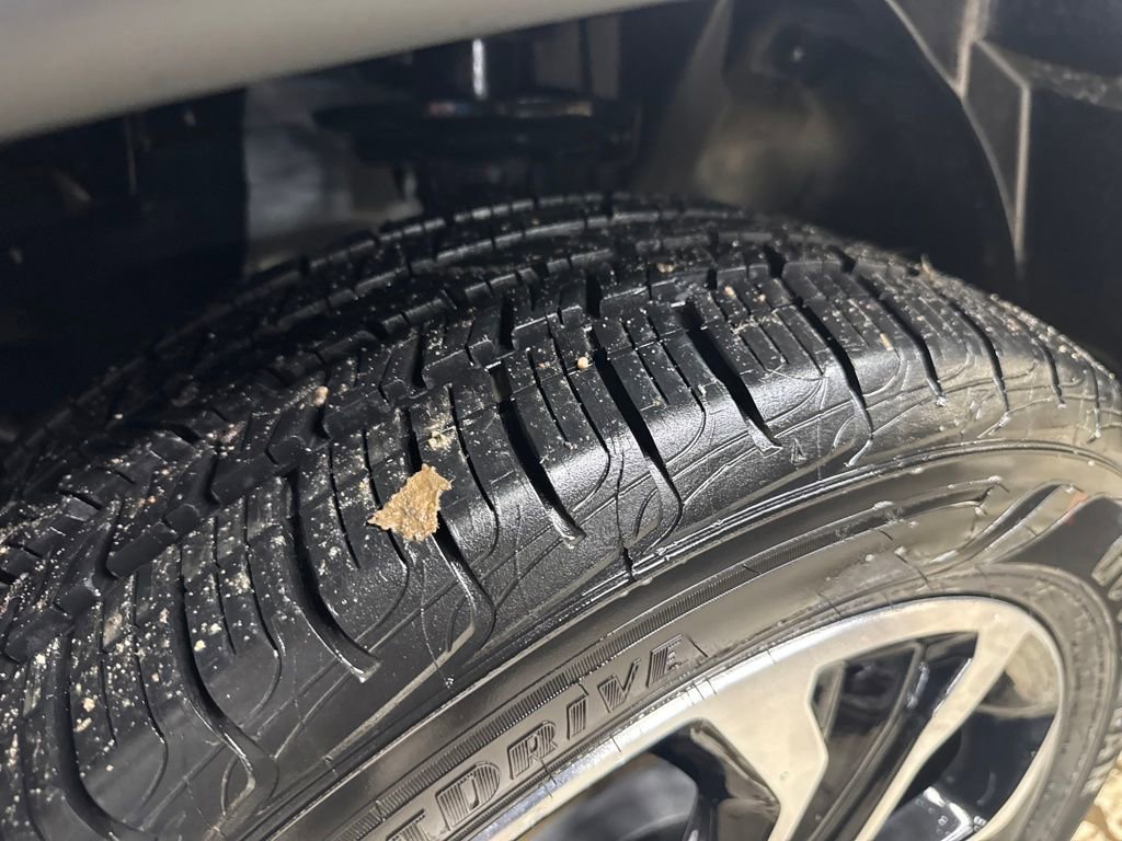 Certified 2024 Jeep Compass Limited image 12