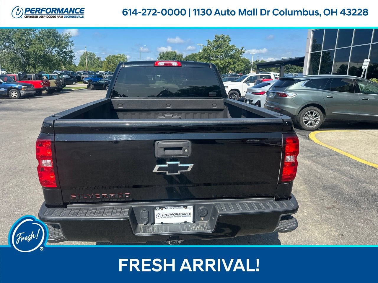 Used 2017 Chevrolet Silverado 1500 LT w/ Redline Edition AWD/4WD image 5