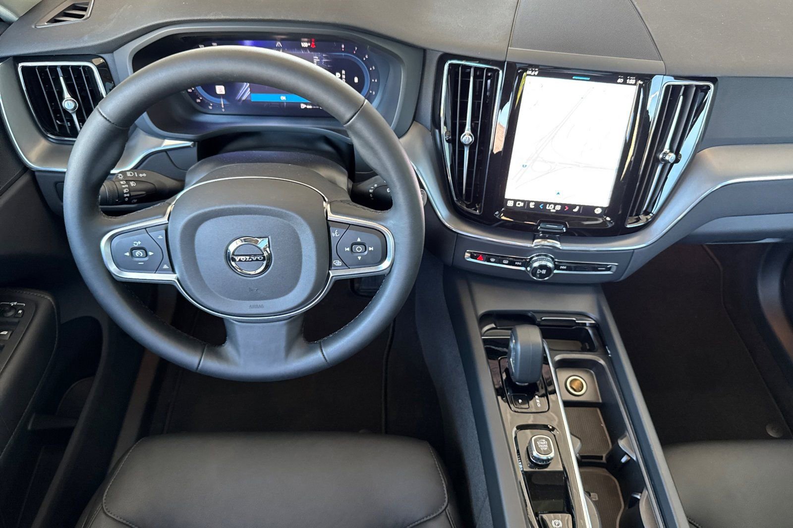 New 2025 Volvo XC60 B5 Core w/ Protection Package Premier image 13