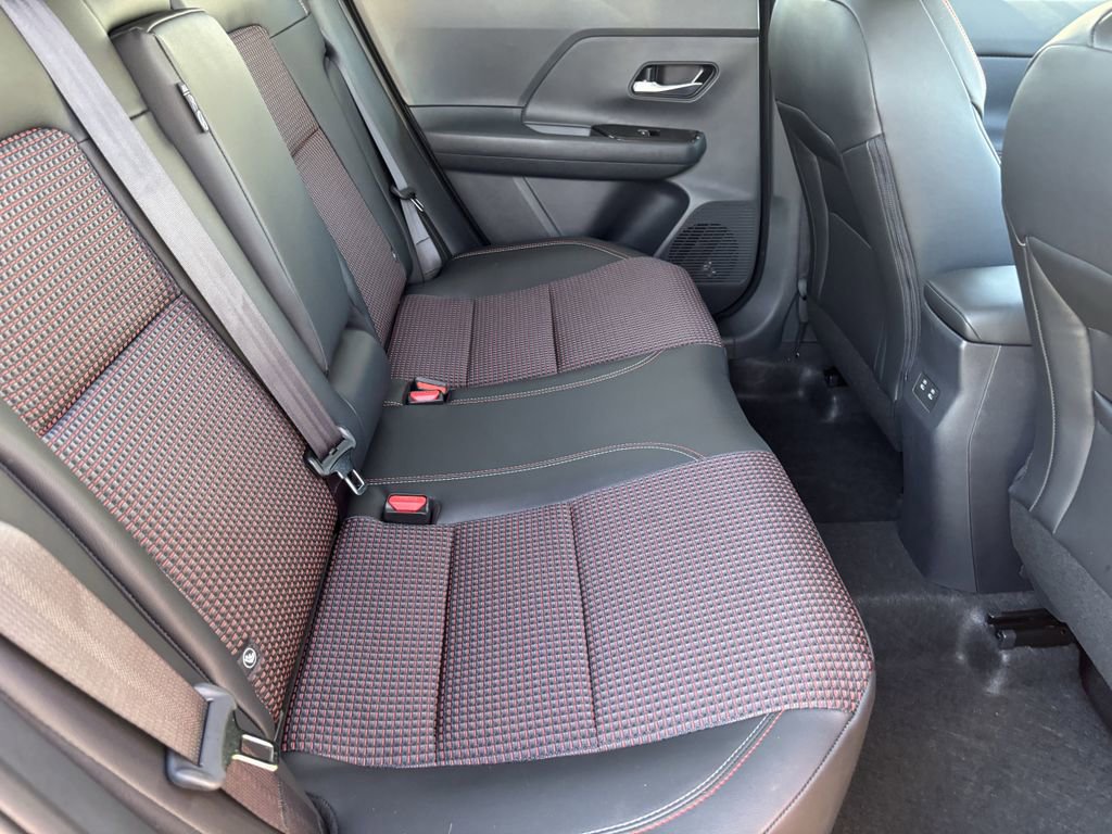 New 2026 Nissan Kicks SR image 11