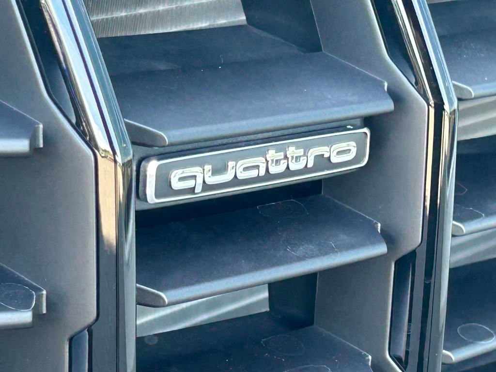 New 2025 Audi Q3 2.0T Premium image 33