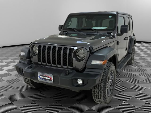Used 2024 Jeep Wrangler Sport S image 7