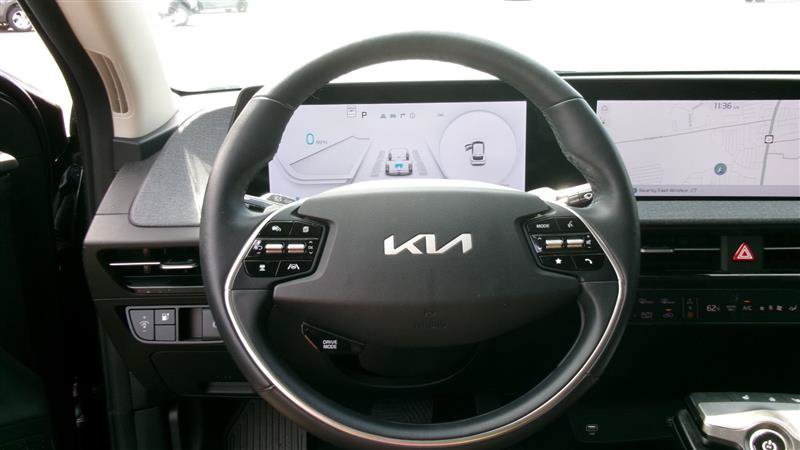 Used 2024 Kia EV6 Light AWD/4WD image 4