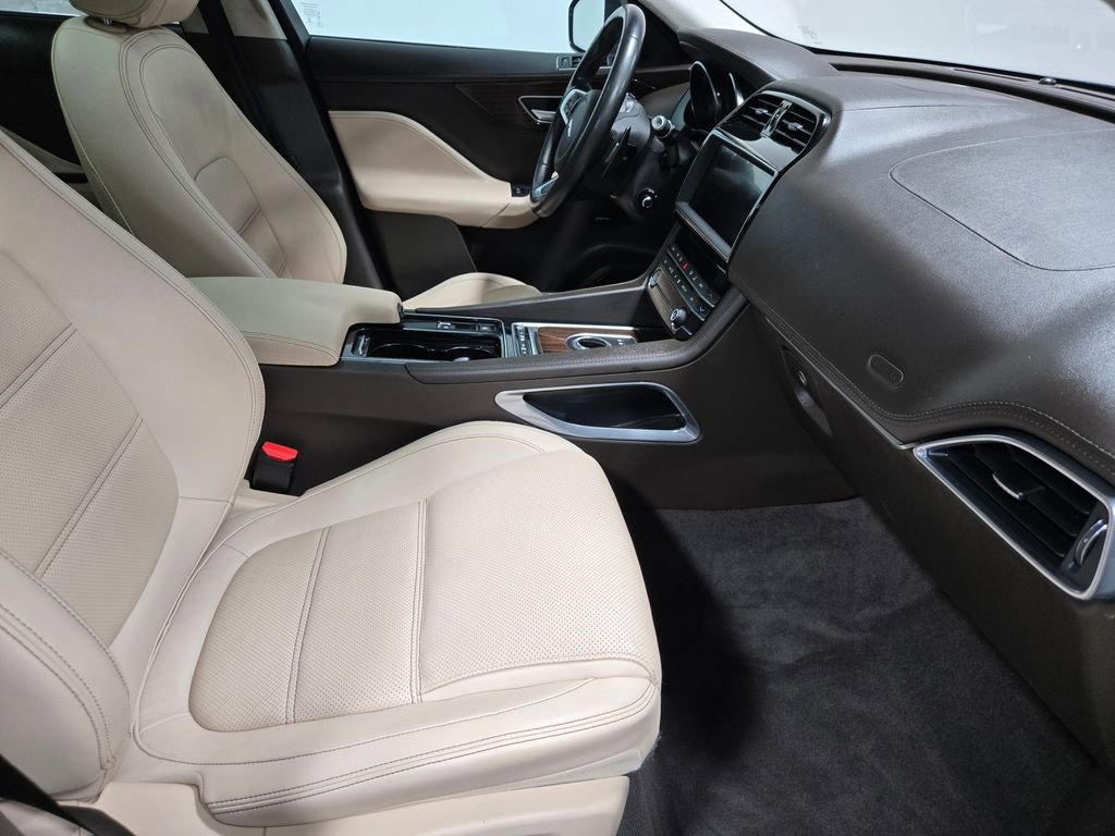 Used 2020 Jaguar F-PACE Prestige AWD/4WD image 54