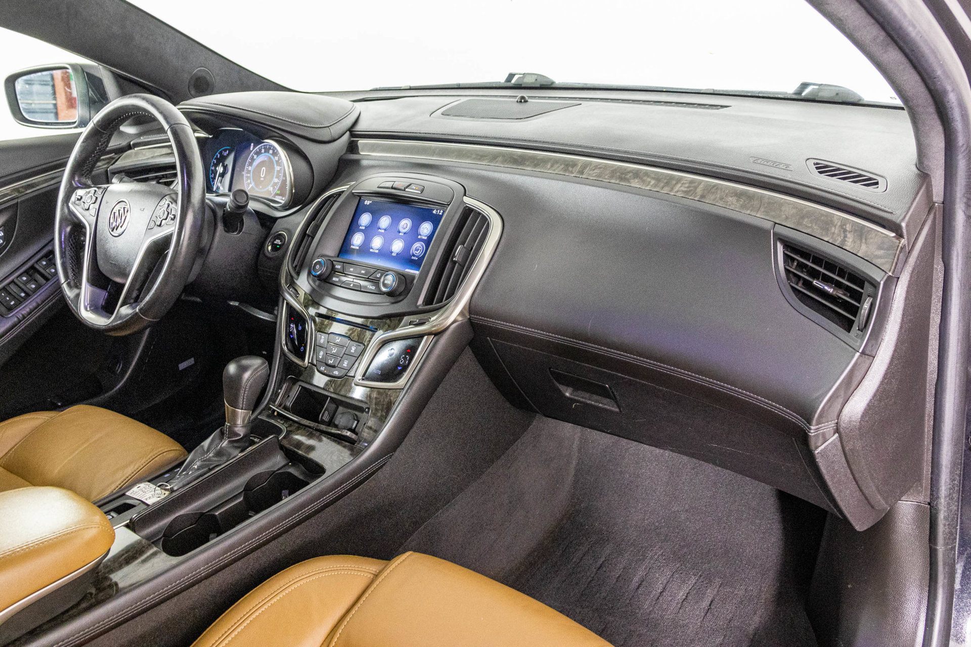 Used 2015 Buick LaCrosse Leather FWD image 47