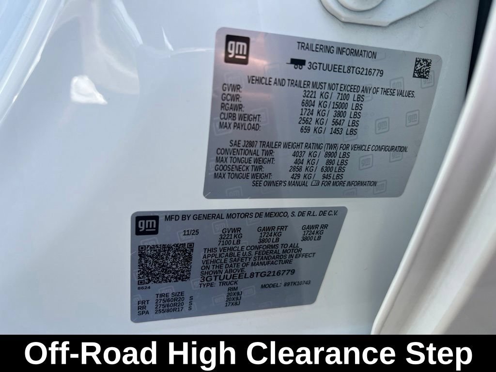 Used 2026 GMC Sierra 1500 AT4 w/ AT4 Premium Package AWD/4WD image 34