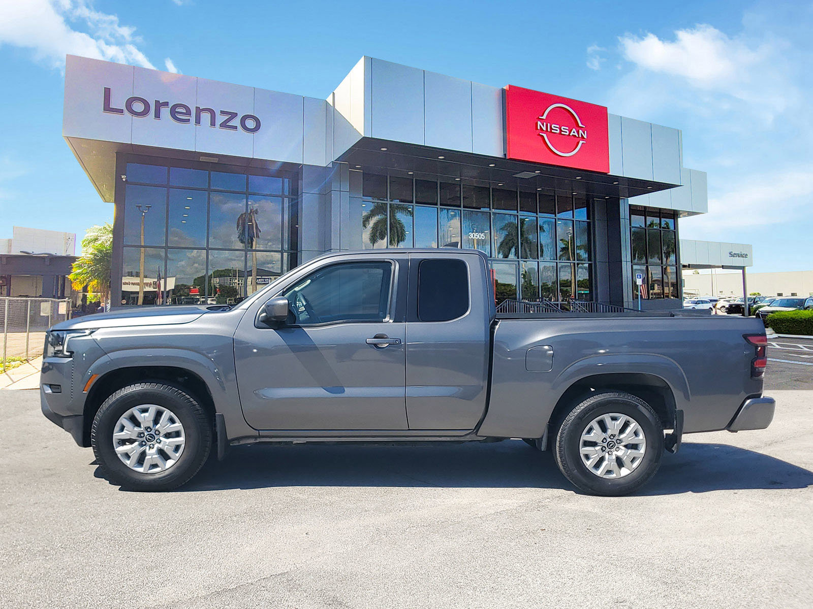 Certified 2023 Nissan Frontier SV RWD image 5