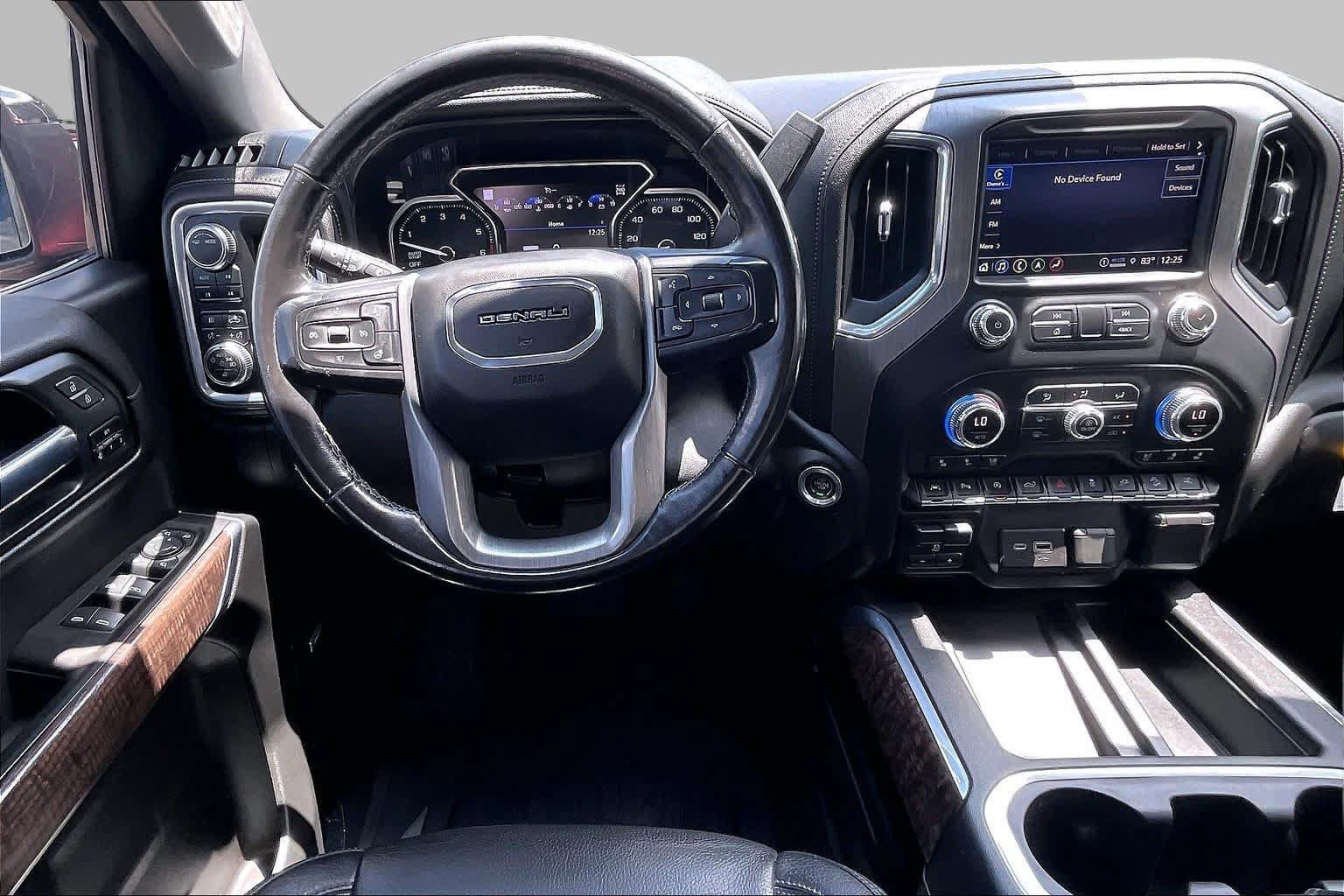 Used 2021 GMC Sierra 1500 Denali w/ Denali Ultimate Package AWD/4WD image 11
