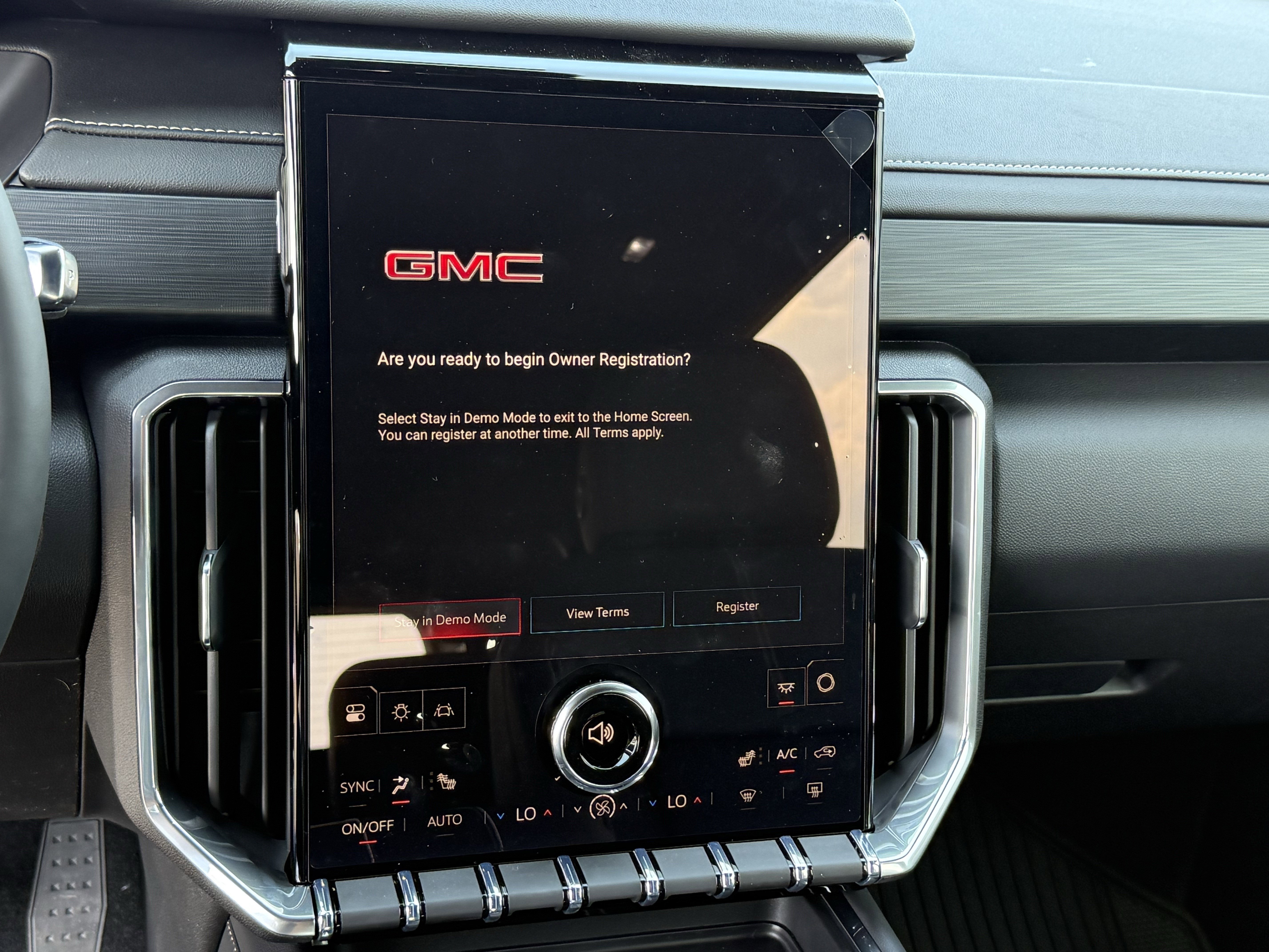 New 2026 GMC Acadia Elevation w/ Elevation Premium Package FWD image 15