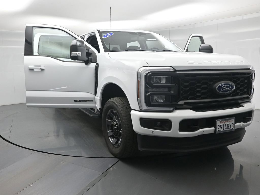 Used 2024 Ford F350 Lariat w/ Lariat Ultimate Package image 35