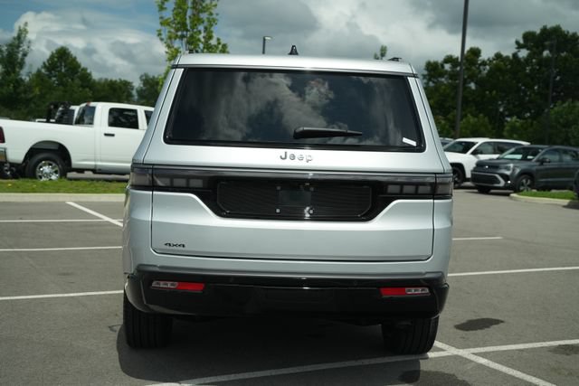 New 2026 Jeep Grand Wagoneer Summit AWD/4WD image 6