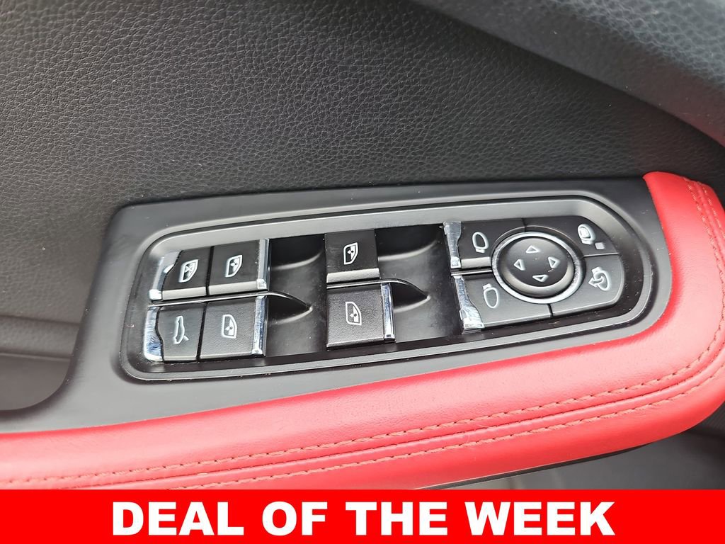 Used 2021 Porsche Macan AWD/4WD image 28