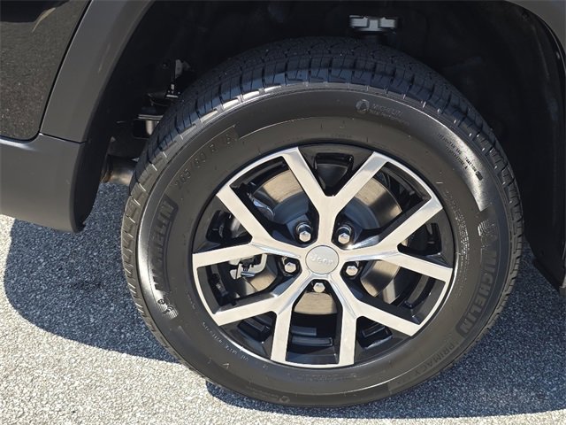 New 2025 Jeep Grand Cherokee L Limited image 8