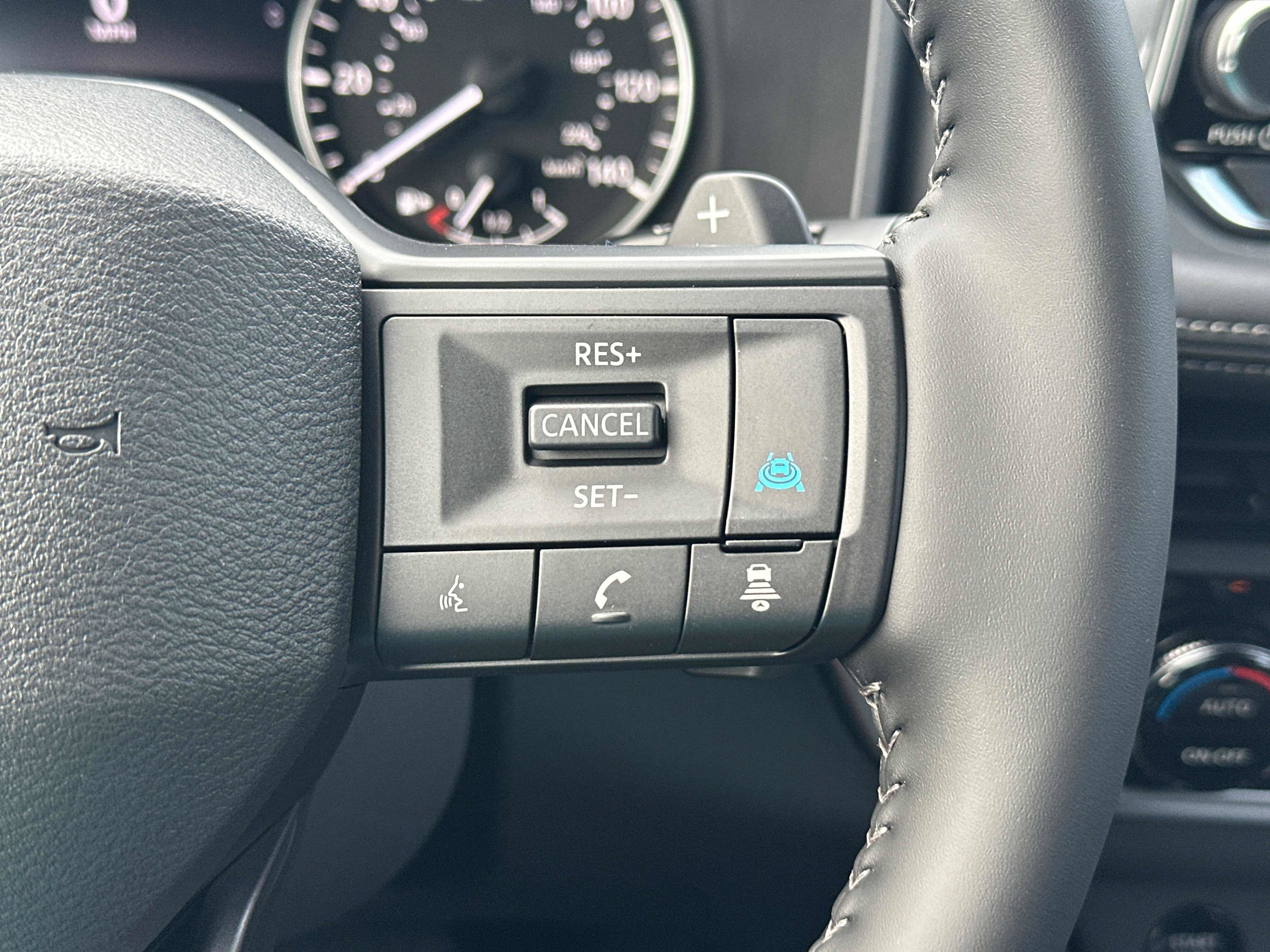 New 2026 Nissan Rogue SV w/ Cold Weather Package AWD/4WD image 39