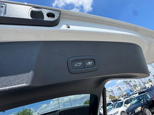 New 2026 Volvo XC40 B5 Plus w/ Protection Package Premier AWD/4WD image 7