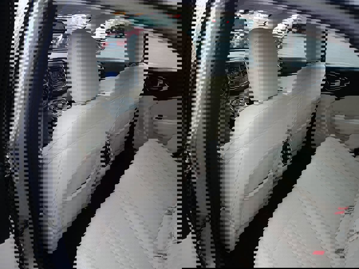 Used 2015 Chrysler 200 Limited w/ Convenience Group image 22