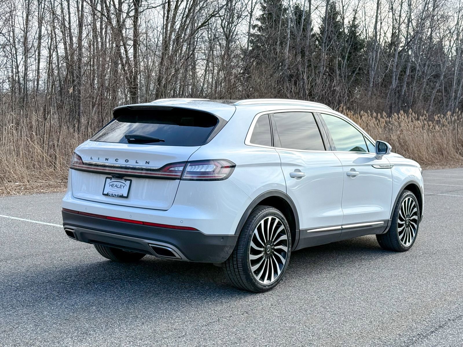 Used 2022 Lincoln Nautilus Black Label w/ Cargo Utility Package image 6