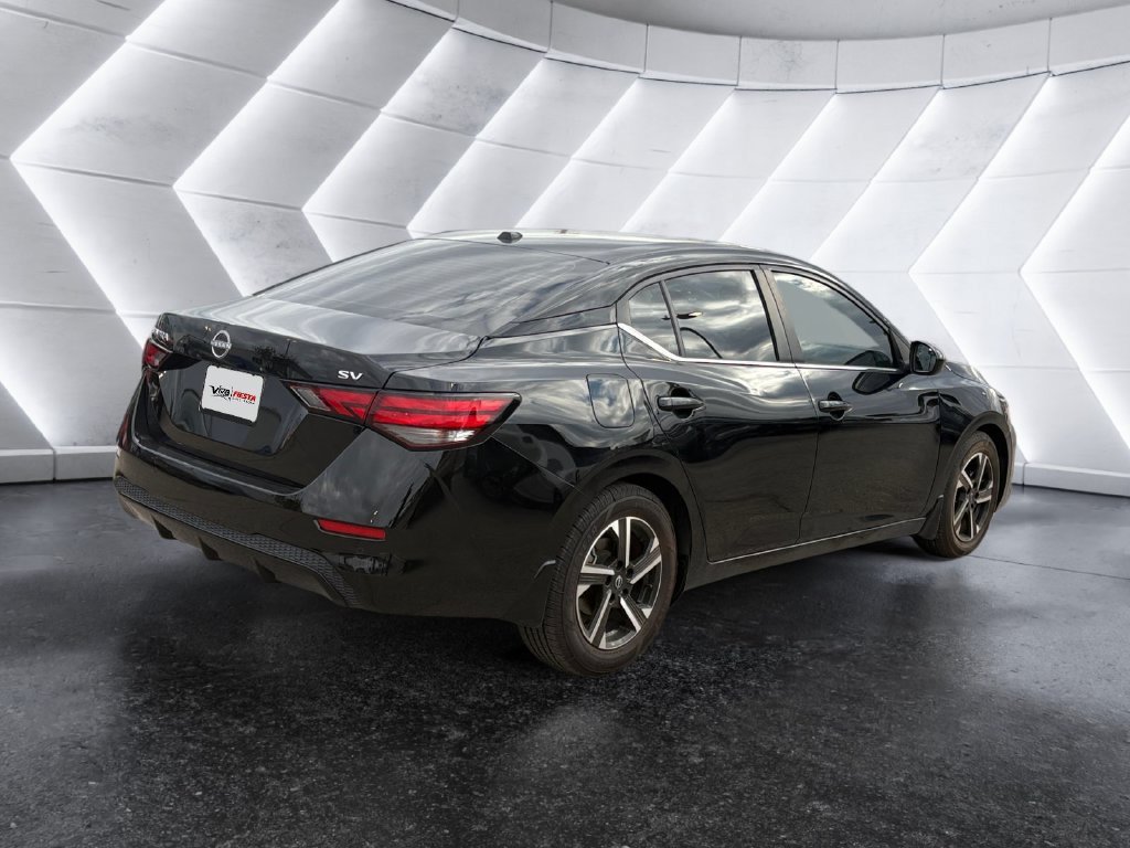 Used 2024 Nissan Sentra SV FWD image 4