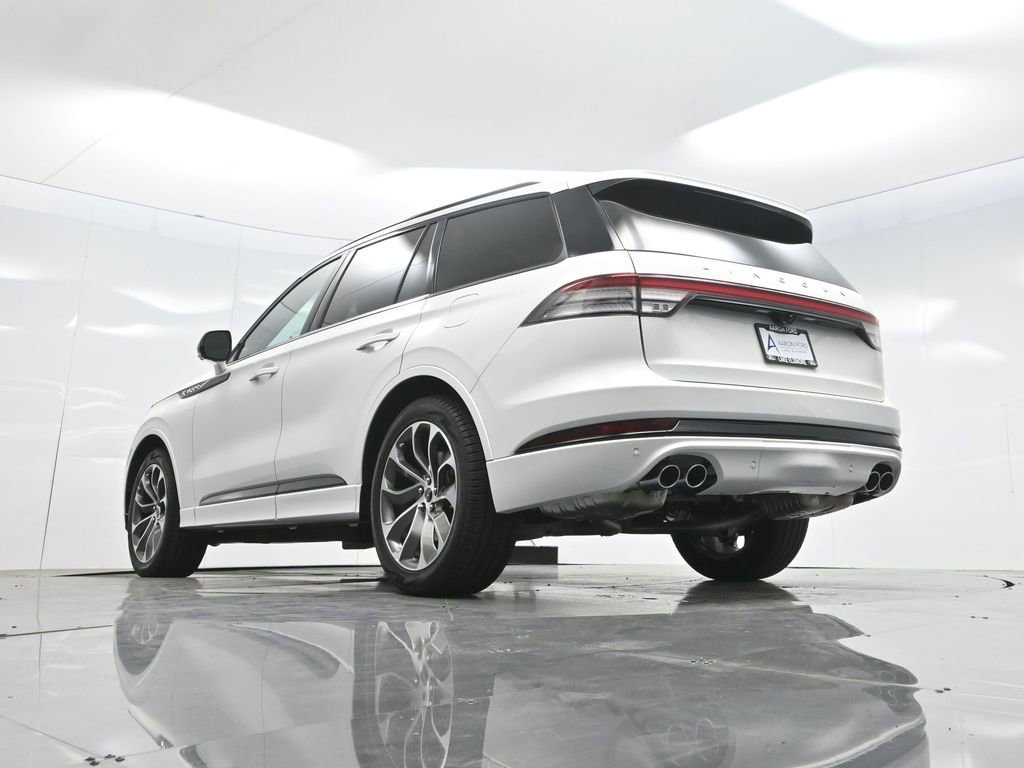 Used 2025 Lincoln Aviator 2WD w/ Jet Appearance Package image 55