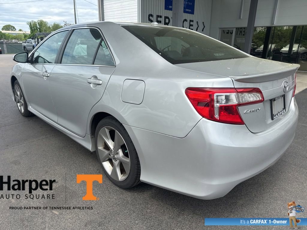 Used 2013 Toyota Camry SE w/ Leather Pkg image 3
