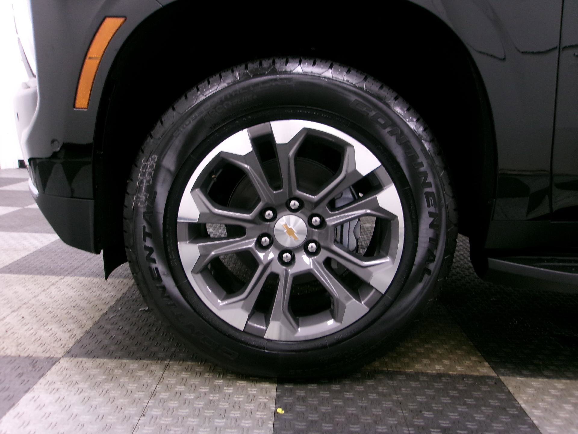 New 2026 Chevrolet Tahoe LT w/ Comfort Package AWD/4WD image 18