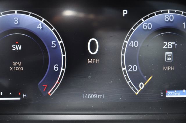 Used 2024 Jeep Grand Cherokee Overland w/ Luxury Tech Group IV image 27