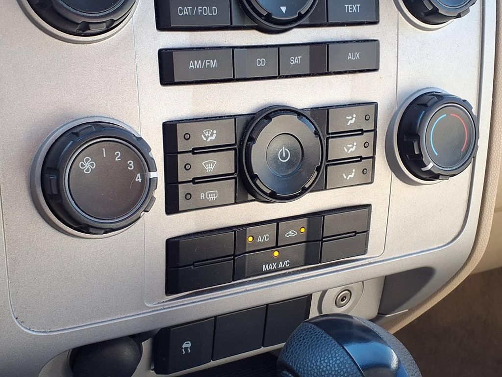 Used 2008 Ford Escape XLT FWD image 17