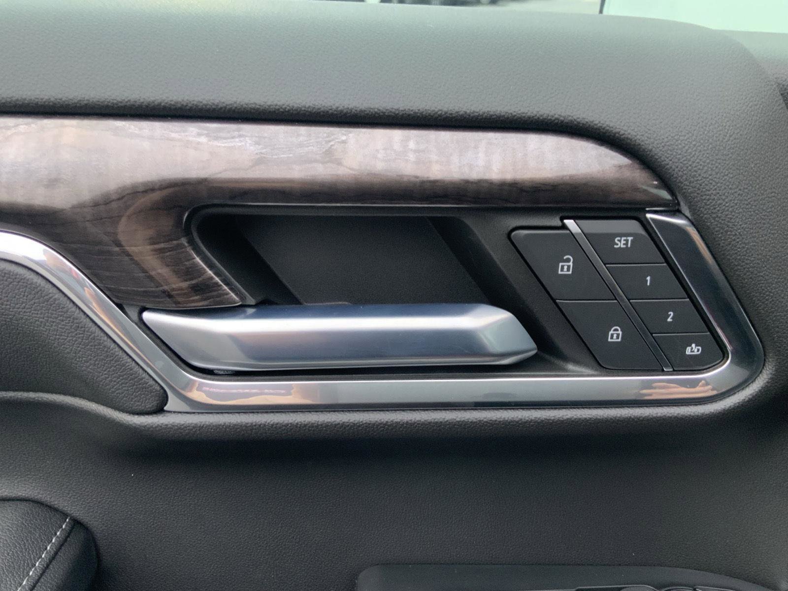 Used 2023 Chevrolet Silverado 1500 LTZ image 21