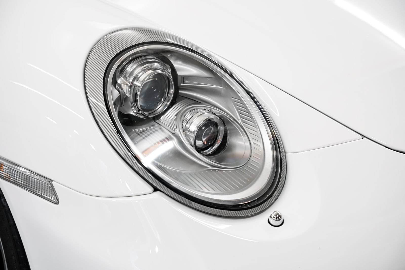 Used 2011 Porsche 911 Carrera GTS RWD image 39