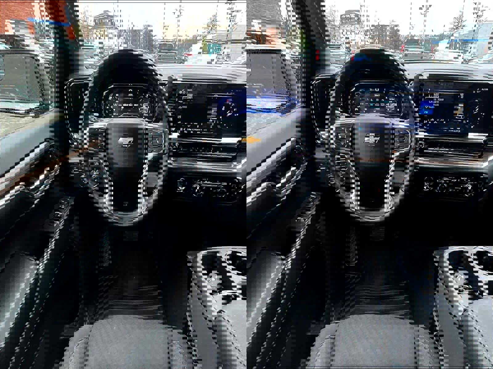 Used 2024 Chevrolet Silverado 1500 LT AWD/4WD image 17