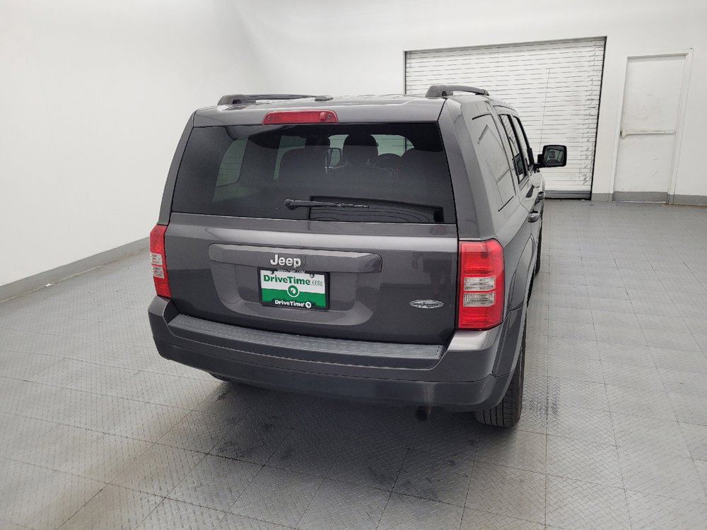 Used 2015 Jeep Patriot High Altitude FWD image 7