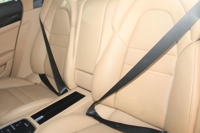 Used 2018 Porsche Panamera 4S image 24