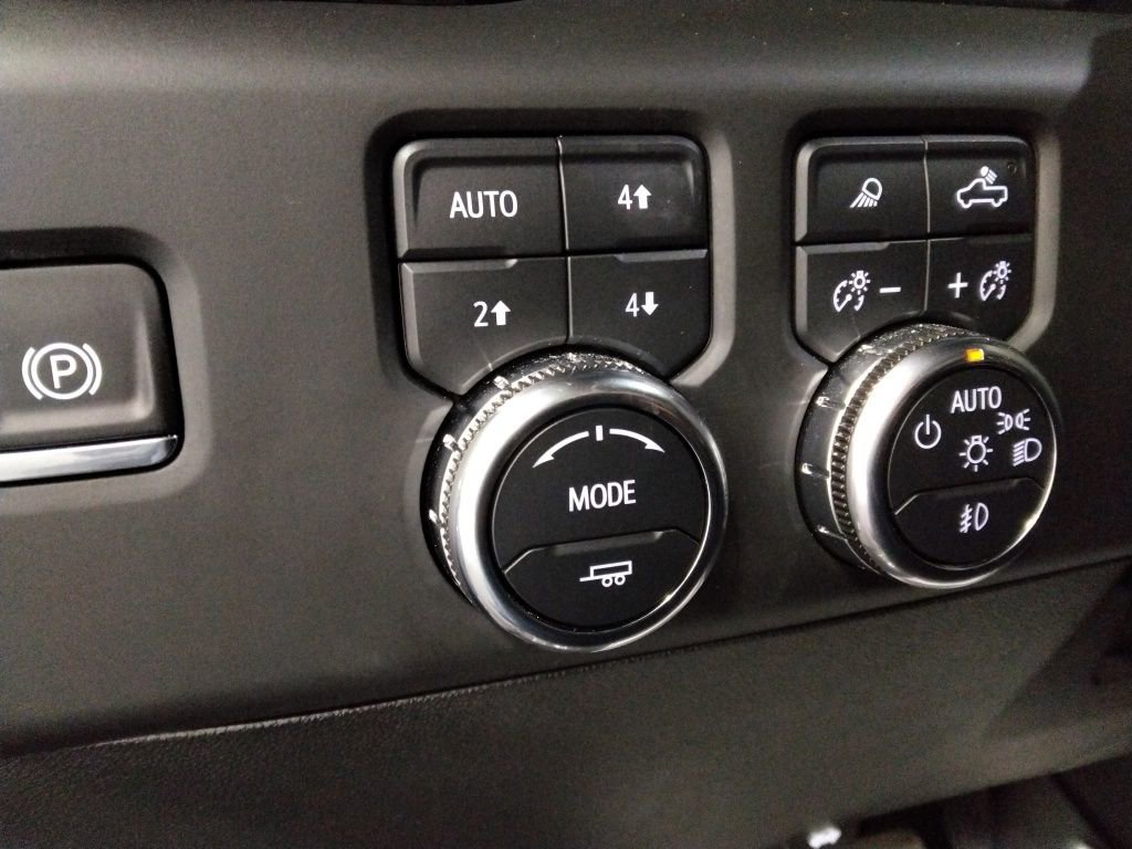 Used 2025 GMC Sierra 2500 AT4 w/ AT4 Premium Plus Package image 18