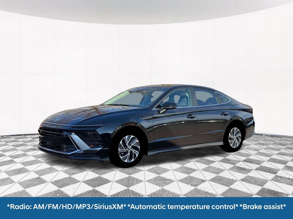 New 2026 Hyundai Sonata Blue FWD image 2