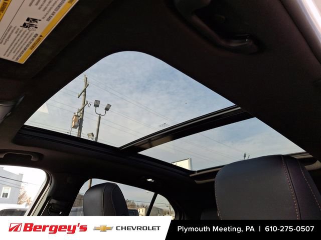 Certified 2023 Cadillac XT4 Sport w/ Cold Weather Package image 16