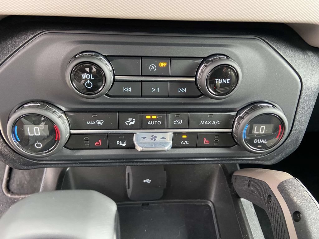 Used 2023 Ford Bronco Big Bend AWD/4WD image 27