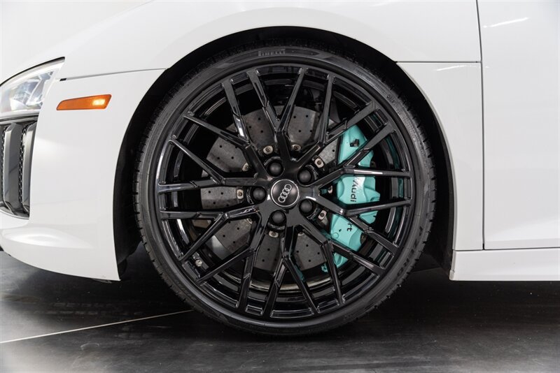 Used 2017 Audi R8 V10 AWD/4WD image 93