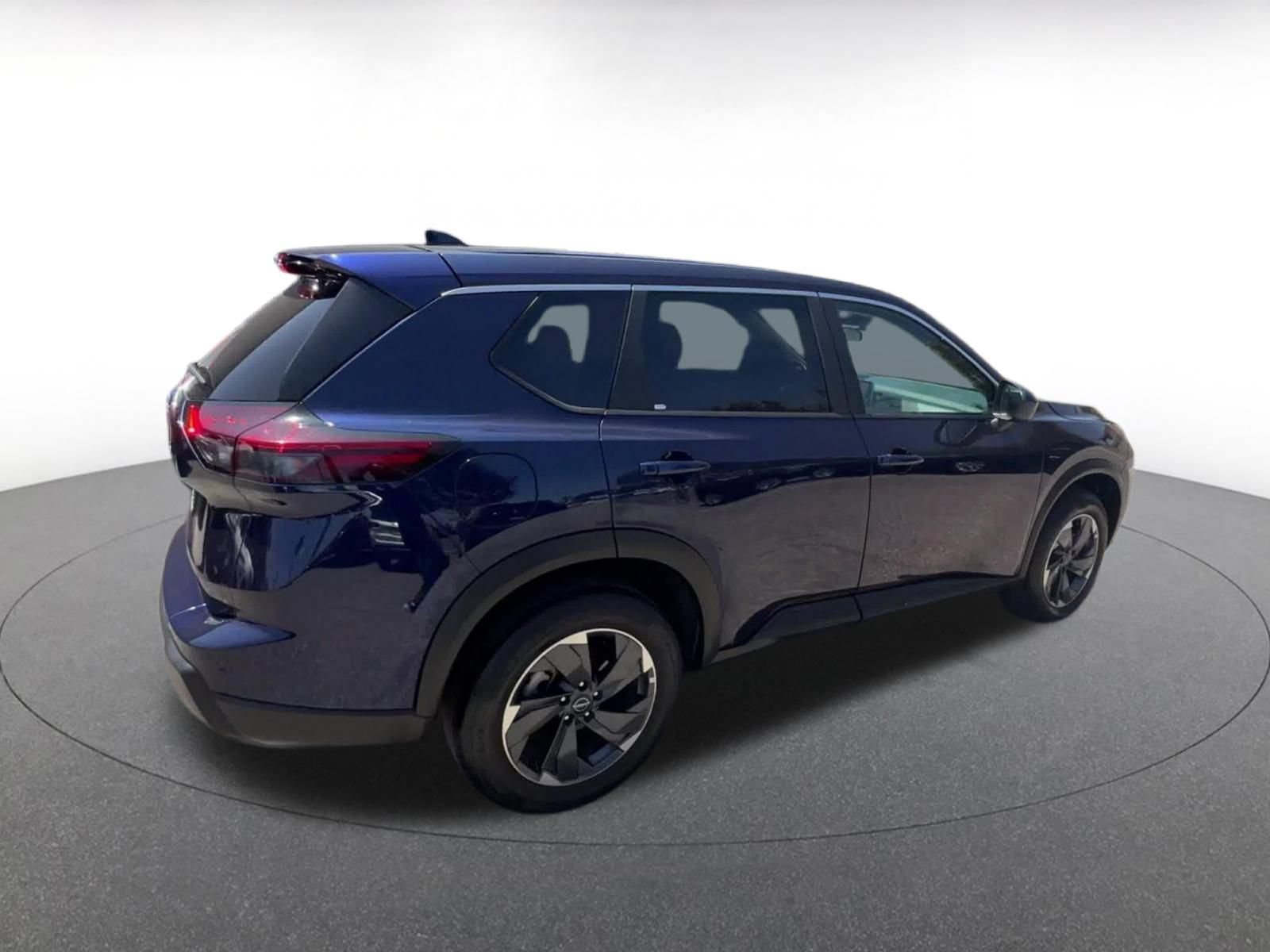 Used 2025 Nissan Rogue SV FWD image 15