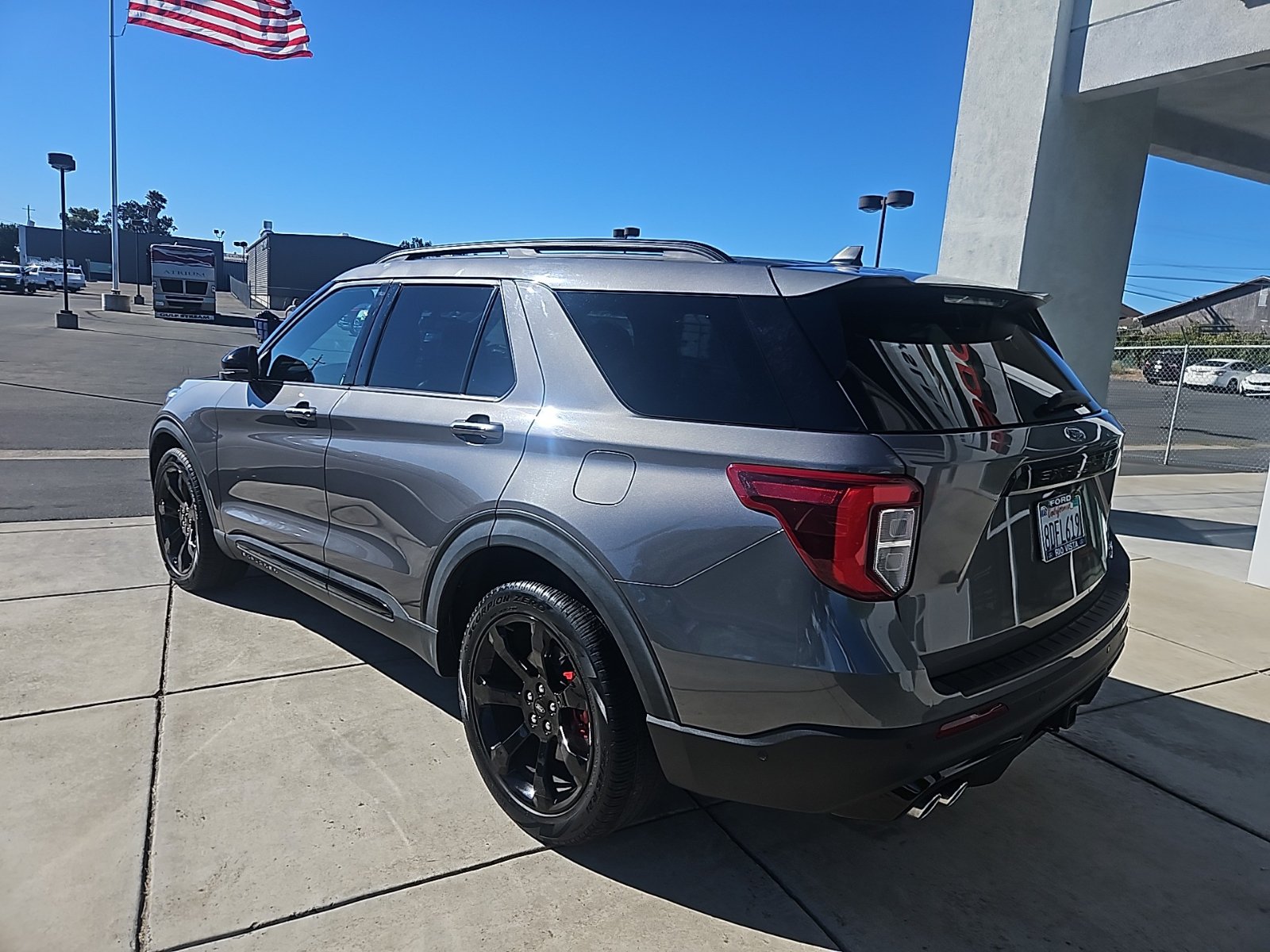 Used 2021 Ford Explorer ST w/ Equipment Group 401A AWD/4WD image 4