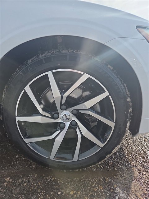 Used 2019 Volvo S60 T5 Momentum w/ Premium Package image 34