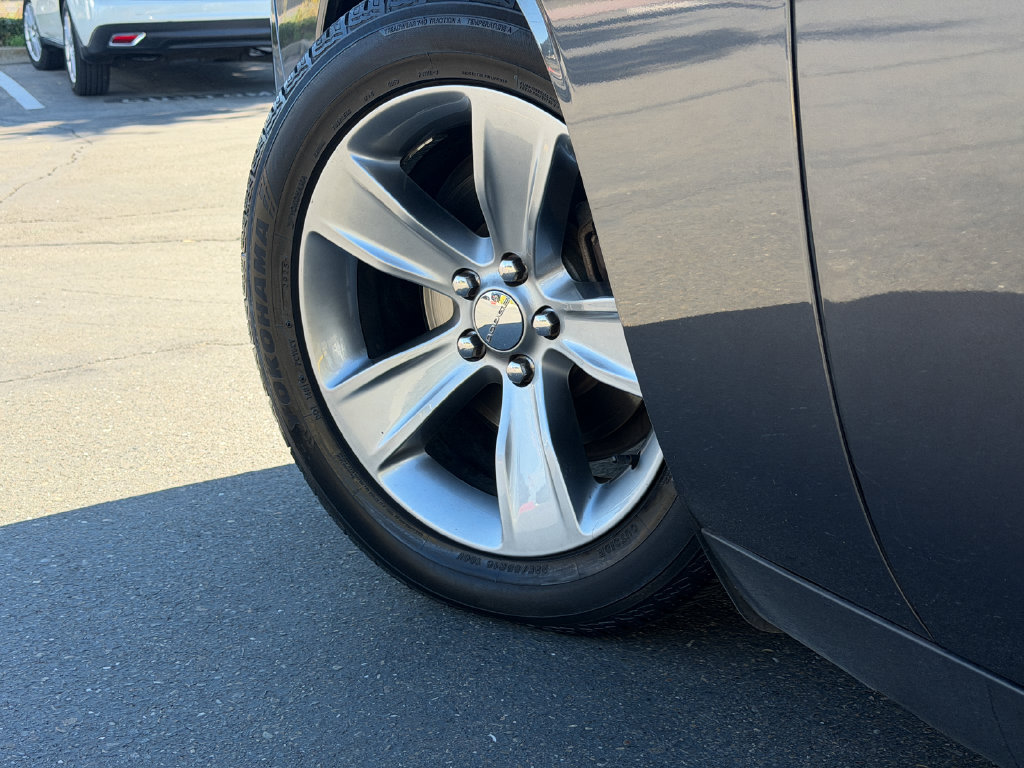 Used 2019 Dodge Challenger SXT RWD image 11