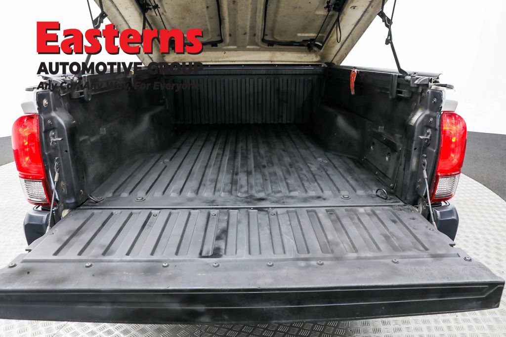 Used 2021 Toyota Tacoma SR image 9