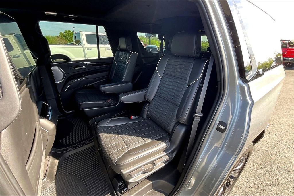 Used 2023 Cadillac Escalade V w/ Heavy-Duty Trailer Package image 24