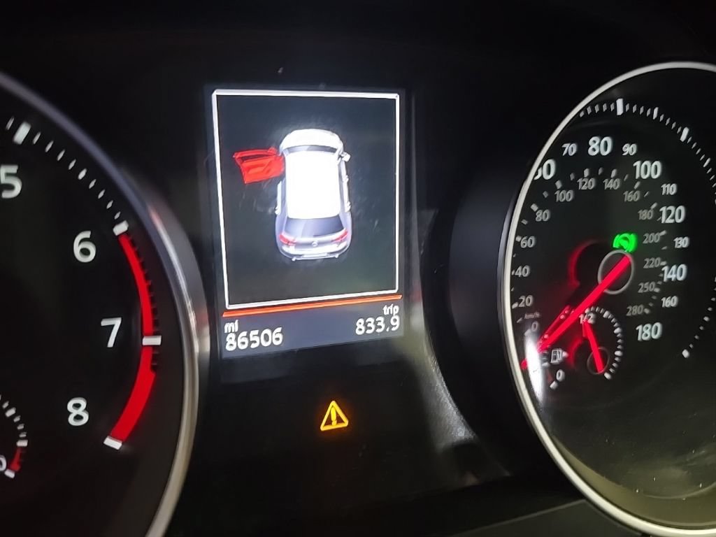 Used 2017 Volkswagen GTI Sport FWD image 6